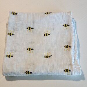 Aden by aden +anais baby blanket swaddle muslin cotton bumble bee pattern